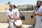 חשוב לנו להסביר לכם איך לחגוג בר מצווה בכותל